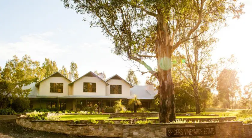 The 10 most luxurious hotels in Australia are... 36 21514273