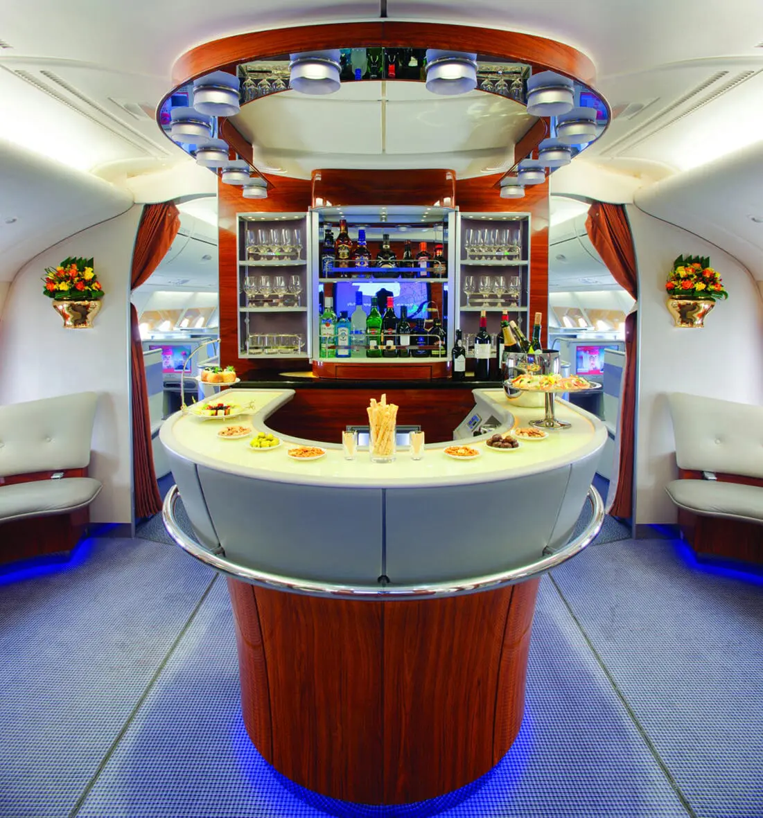 Image 3- First & Business Class Onboard Lounge A