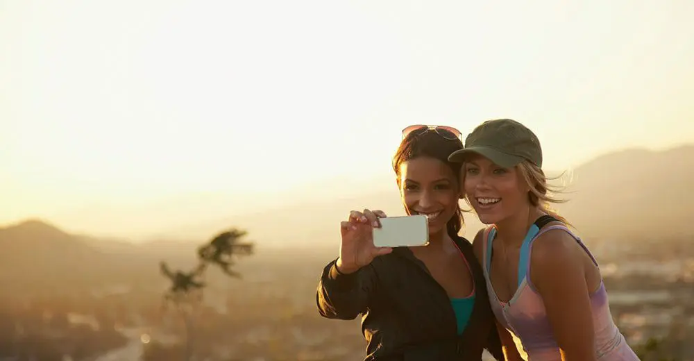 Travel agents are making the world a happier place