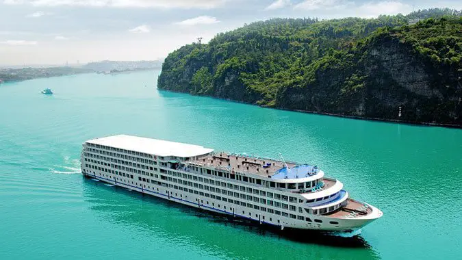 Wendy Wu is dedicated to river cruising 8 yangtze-river-cruise