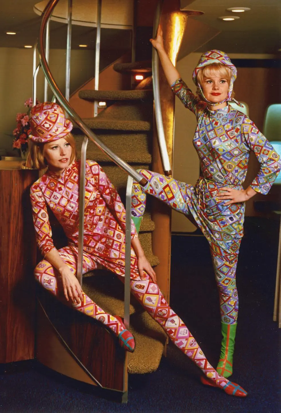 Throwback Thursday: Vintage Flight Attendant Uniforms 25 980x