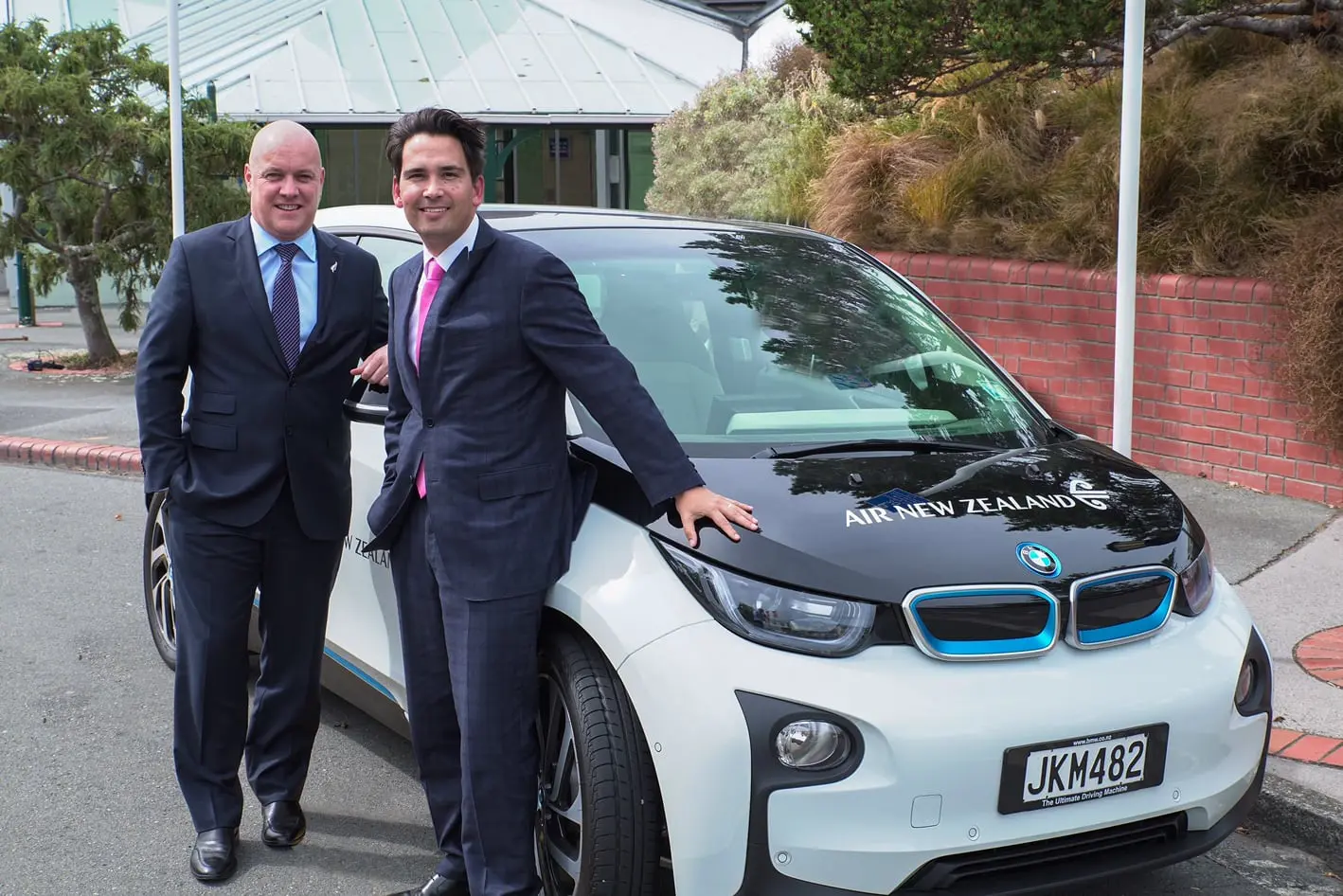 Wed 16 Mar: 10 travel news stories you need to know today 37 travel news Christopher-Luxon-and-Simon-Bridges_Web