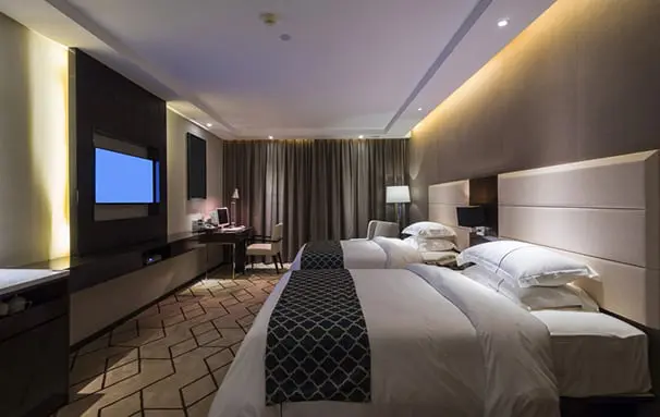 Amadeus repairs the 'fragmented' way agents connect to hotels 5 hotel