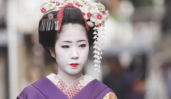 TRAVELHACKS: 7 hidden gems to experience in Japan's biggest cities 24 shutterstock_208335526