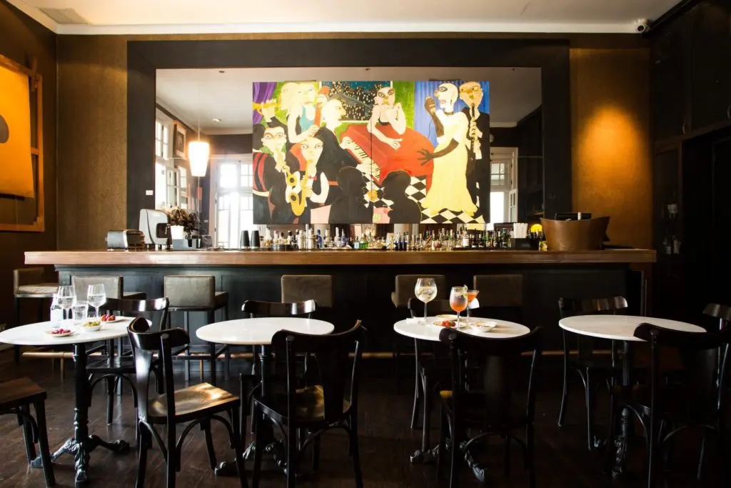 Friday Cocktail: The Pisco Sour 12 08 - HB_restaurante_01