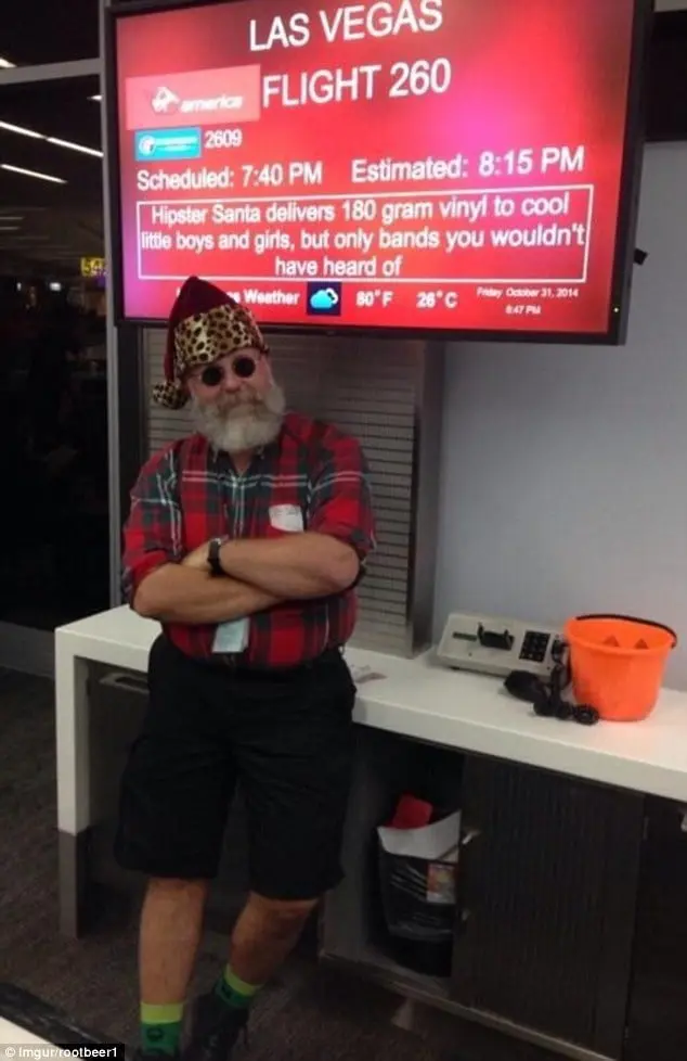 3367277300000578-3552053-Halloween_costume-a-4_1461250592431