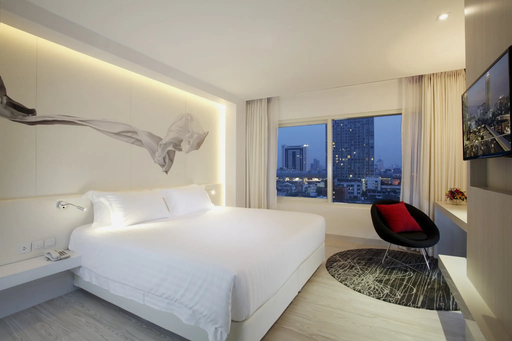 Centara's the cool kid on the block in Bangkok 20 Centara Watergate Pavillion Hotel Bangkok - Deluxe King Room - 1010 - 004