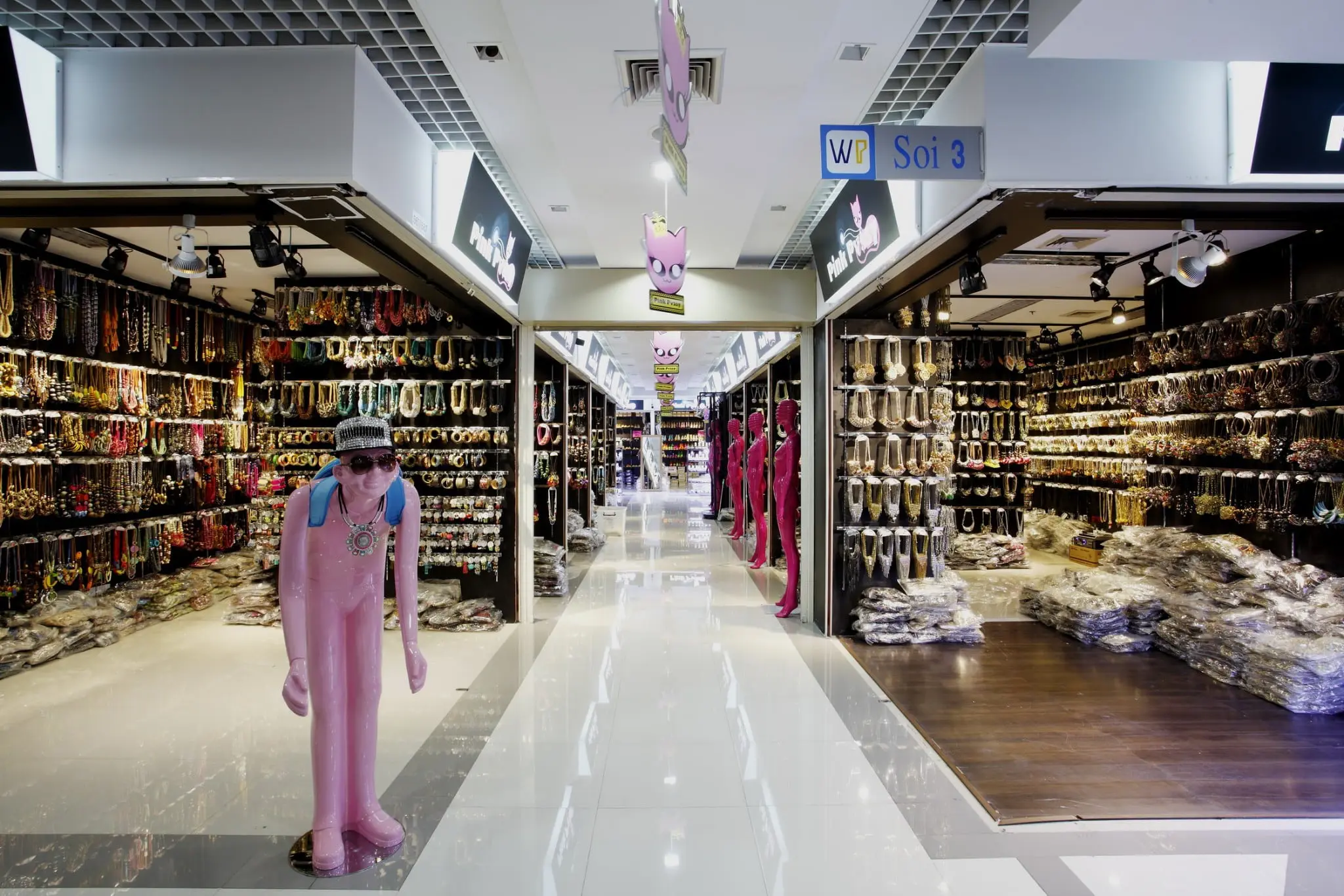 Centara's the cool kid on the block in Bangkok 27 Centara Watergate Pavillion Hotel Bangkok - Watergate Pavillion Shopping Mall 2