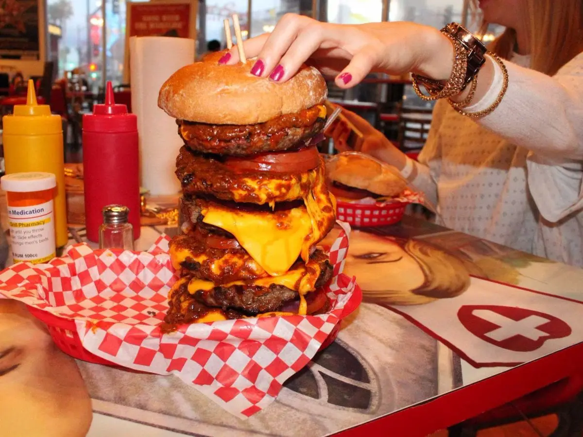 10 Things Aussie Expats living in the USA find amusing 2 heart-attack-grill-burger-9