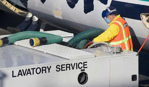 5 Shocking Facts about Airplane Loos 18 toilet3