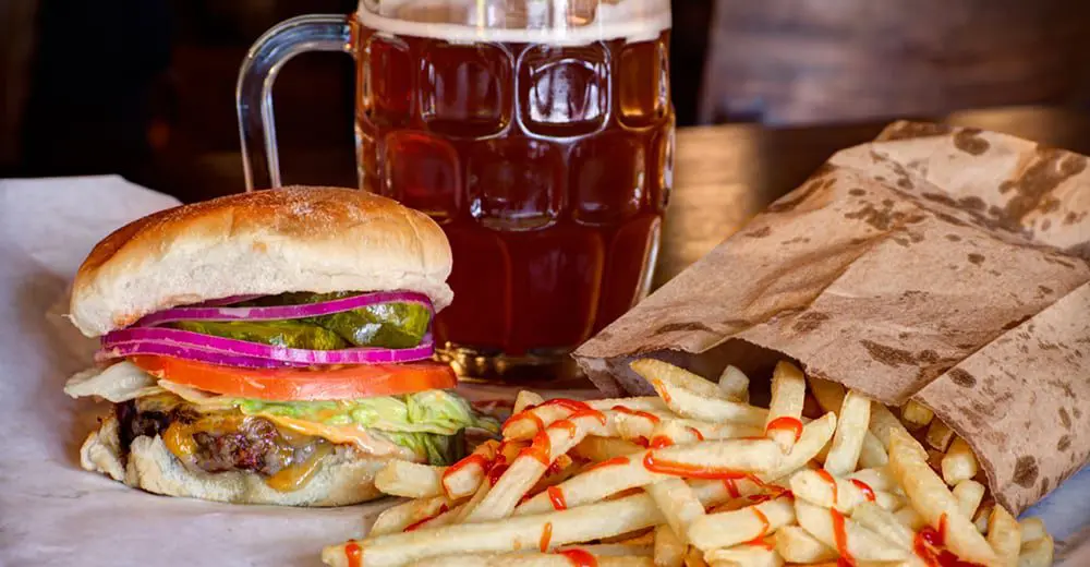 How to dine like a local in the USA