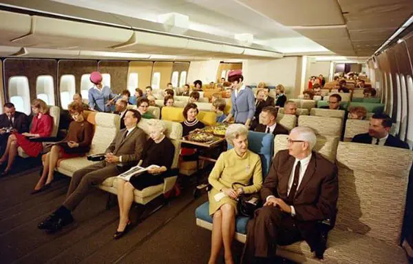 TBT: In-flight entertainment – from Projectors to iPads 27 nn