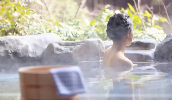 Onsen etiquette in Japan – what you need to know 24 shutterstock_220493854