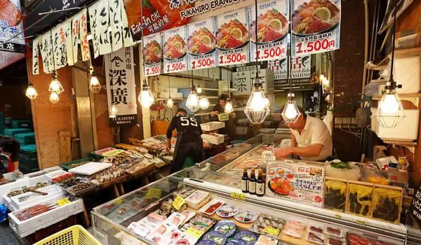 5 simple Japanese phrases to learn and where you'll use them 23 shutterstock_413967589