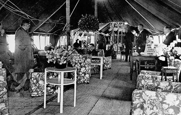 Throwback Thursday: Heathrow Airport through the decades 12 tents