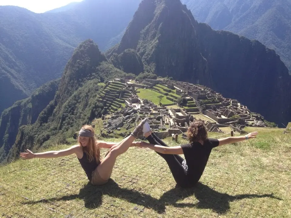 5 weird and wonderful ways to practice yoga around the world 4 Image Source: www.operationgroundswell.com