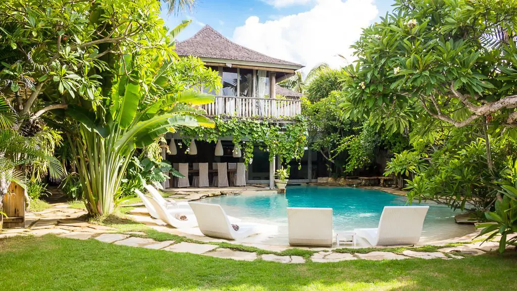 5 reasons why you should stay in a villa rather than hotel in Bali 19 Image 4 - Villa Jempiring