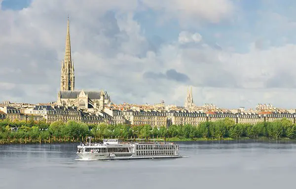 The Daily Travel Agent Bite: Mon 4 Jul 32 Scenic