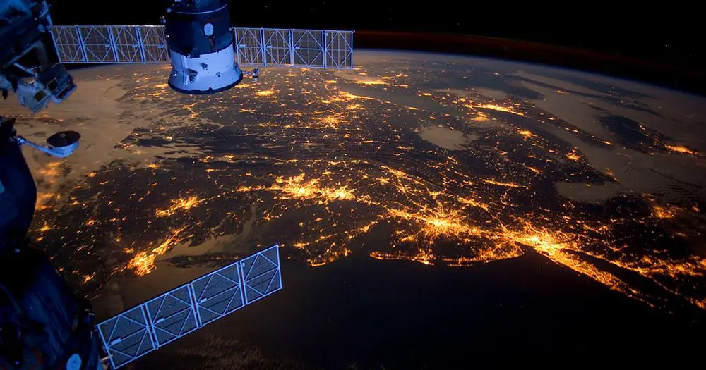 Helloworld to blast ‘off’ice into space and say “hello universe”