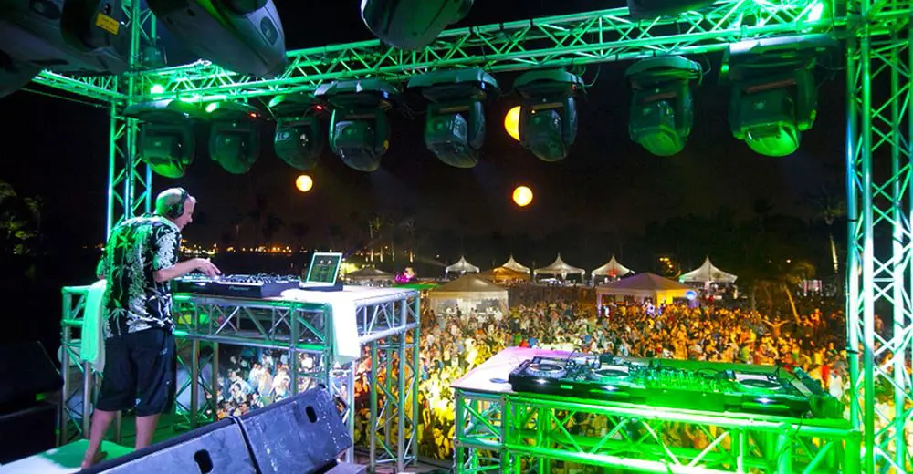 The Daily Travel Agent Bite: Tues 12 Jul