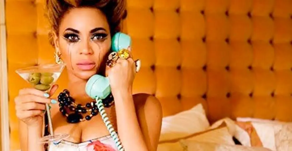 Feeling homesick on holidays? Here's the most Australian hotline to cure you