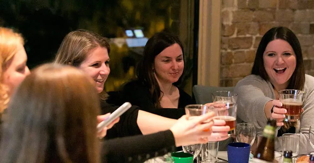 The Daily Travel Agent Bite: Tues 9 Aug 31 Travel Agent Agents cheers