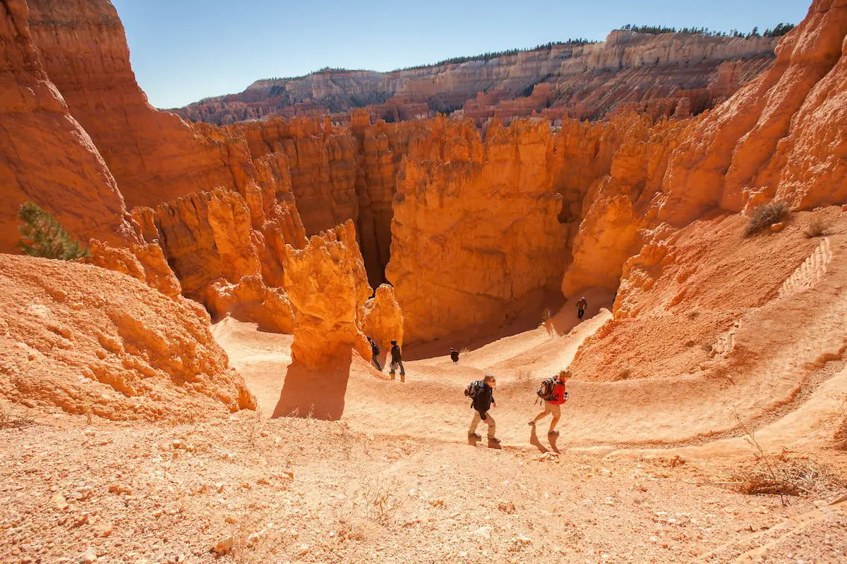 Travel Agent Hiking the Navajo Loop trail 4 - Bryce Canyon National Park - Matt Morgan