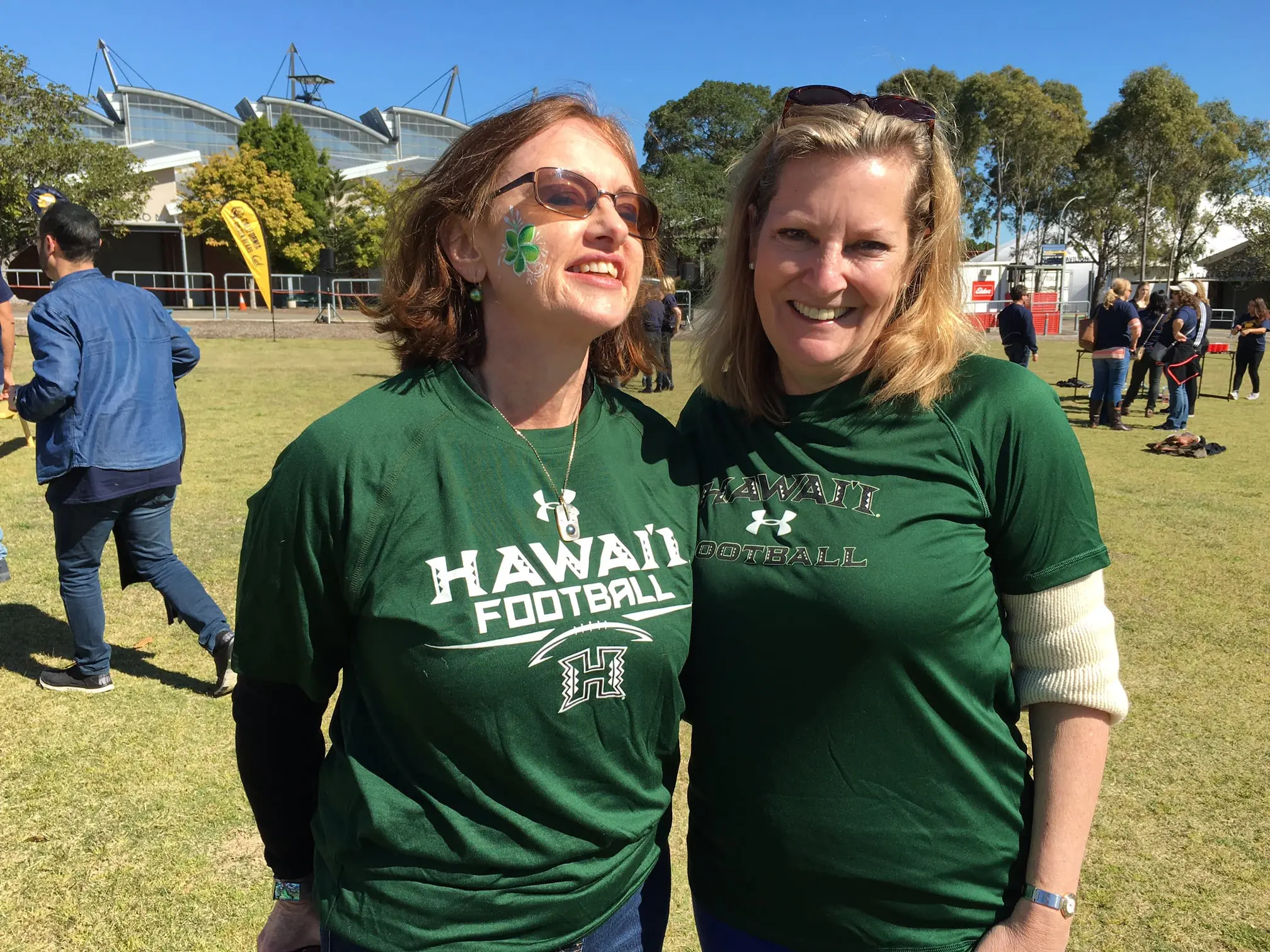 MICE industry mingles with Chefs, hoteliers & footy at 'Meet Hawai'i' 18 Jacqui Walshe and Karen Ballard