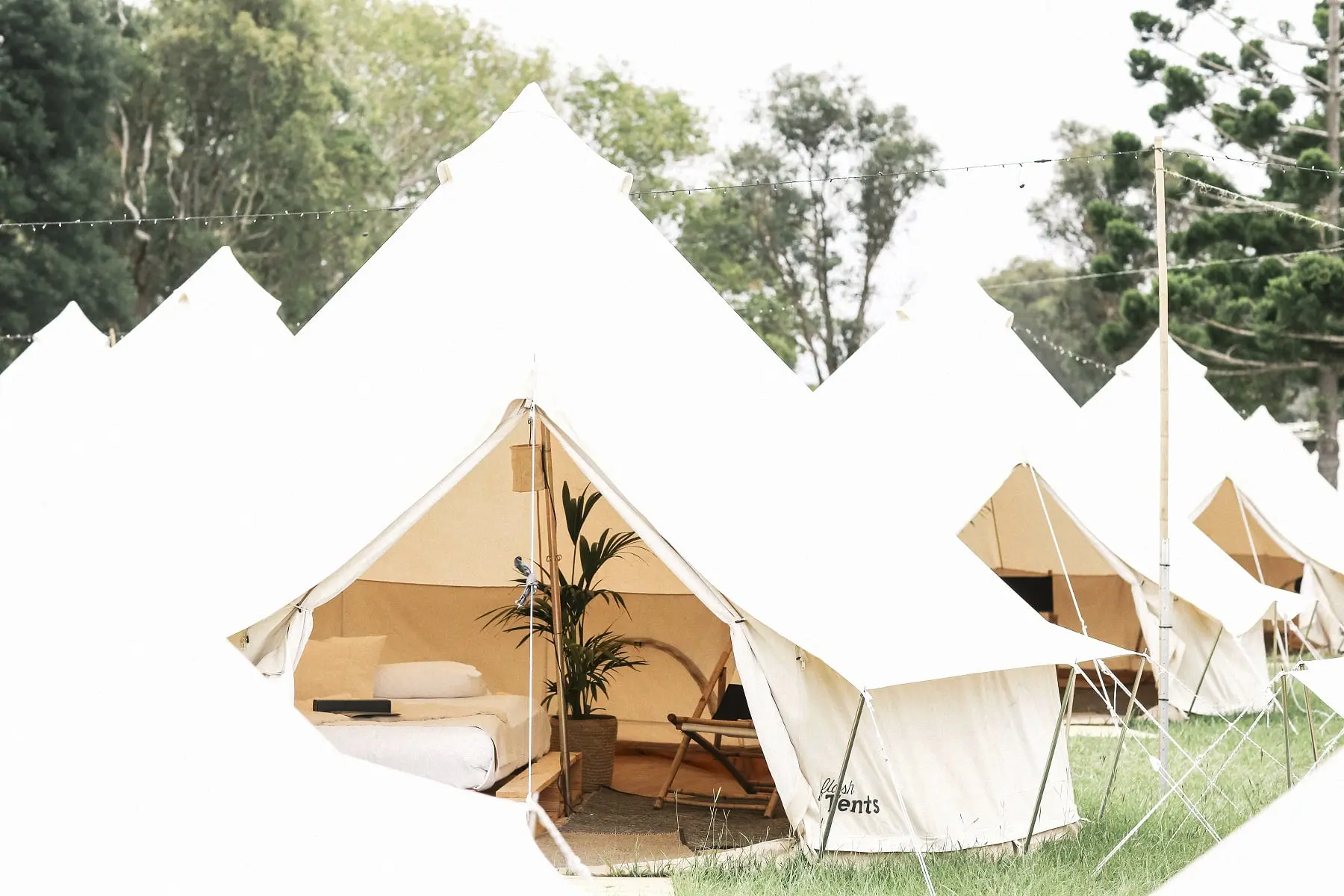 07_flash-camp_interior-tent-view_photo-by-elise-hassey_small