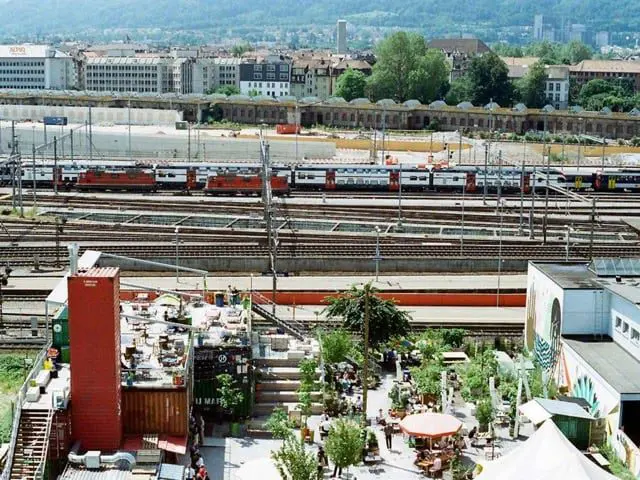 Zurich launches Food Festival with al fresco venues 33 Frau_gerolds_garten