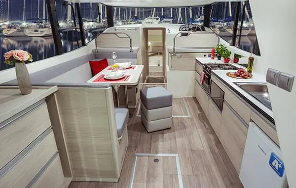 Self drive? Try self-cruising around Europe & you don't even need a license to do it 21 le-boat-9