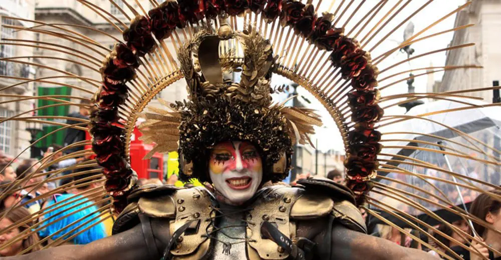 OMG, this is how Britain plans to woo Aussie visitors