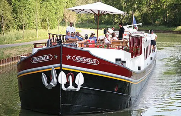 The Daily Travel Agent Bite: Fri 7 Oct 29 Travel Agent barge