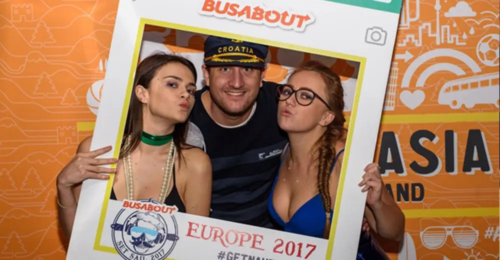 The Daily Travel Agent Bite: Fri 7 Oct 32 Travel Agent busabout-featur