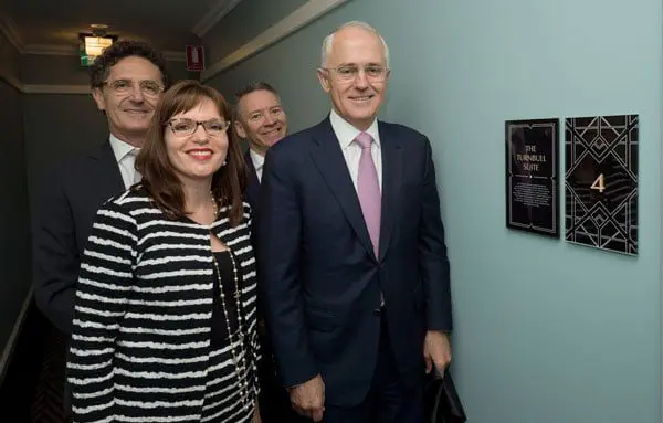 The Daily Travel Agent Bite: Mon 17 Oct 48 canberra