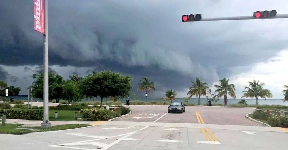 Travel Agent hurricane-matthew