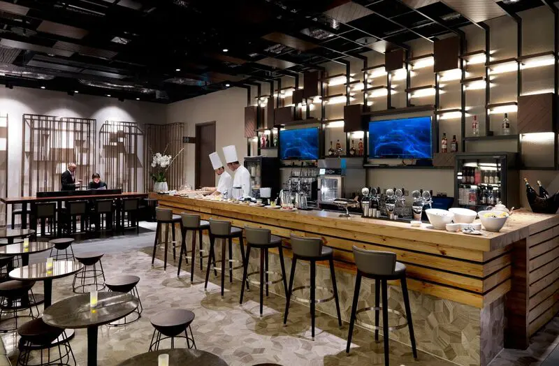 Recharge & refresh after that long haul flight to Heathrow 7 Plaza Premium Heathrow T2 Arrivals Bar.