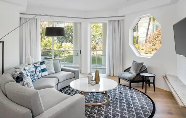 The Daily Travel Agent Bite: Wed 19 Oct 49 sheraton-hotel