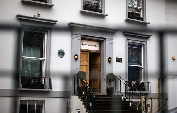 Stay a night at Abbey Road Studios thanks to Airbnb 2 Source: cntraveler.com