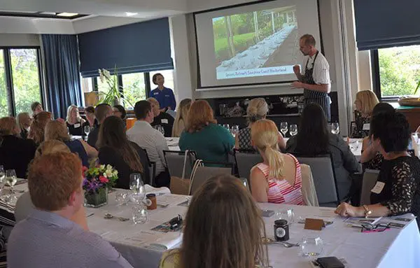 The Daily Travel Agent Bite: Tues 25 Oct 54 mice1