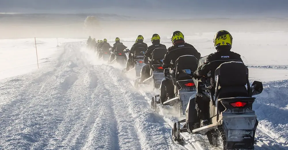 Shiza, travellers are waiting how long before they book tours? 8 snowmobiles