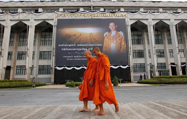 The Daily Travel Agent Bite: Mon 24 Oct 29 thai