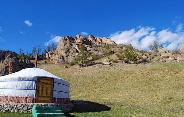 The Daily Travel Agent Bite: Tues 25 Oct 53 yurrt