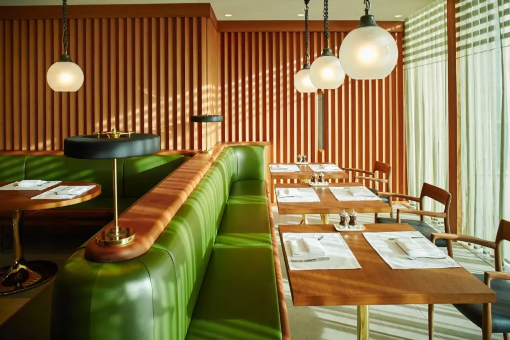 Cathay Pacific reopens Heathrow lounge