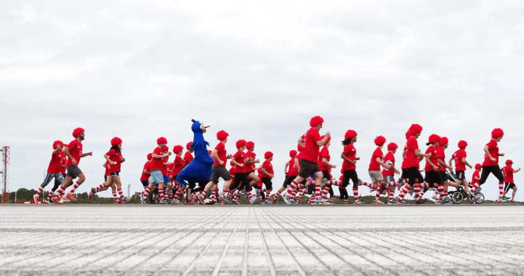 Freestyle's Simon Clancy to run on the runway for charity