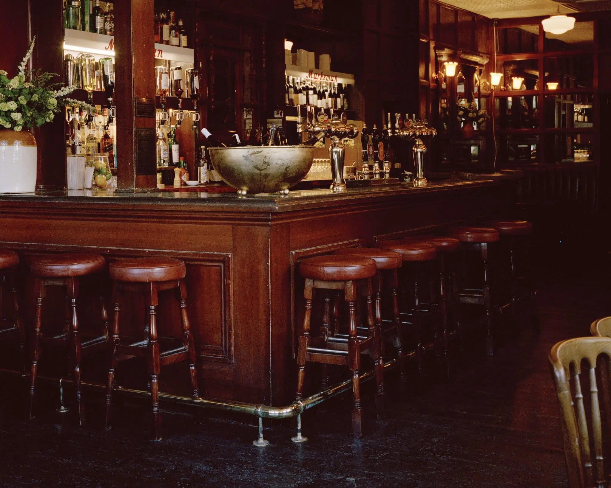 the-bar-of-the-marksman-pub-london-winner-of-michelin-pub-of-the-year-2017