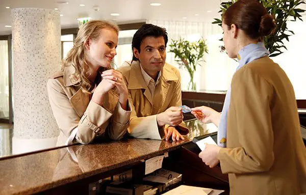 The Daily Travel Agent Bites: Thur 17 Nov 47 airbnb2