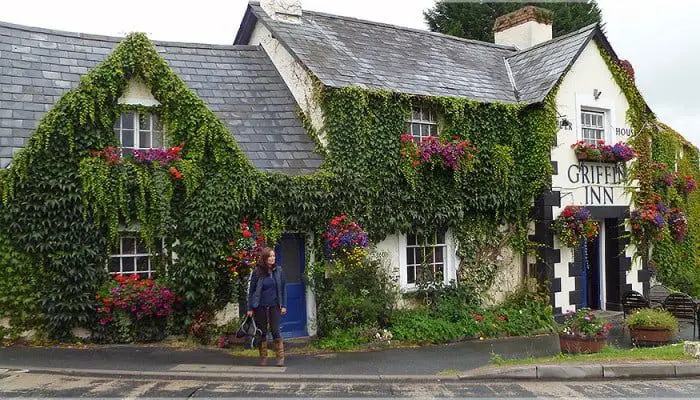 griffin-inn-llyswen-front-700x400