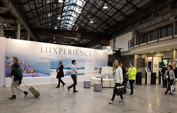 The Daily Travel Agent Bites: Mon 14 Nov 53 luxer