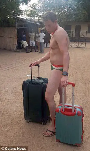 3b704aec00000578-4040722-his_stunt_has_had_mixed_reactions_on_social_media-a-84_1481894659934